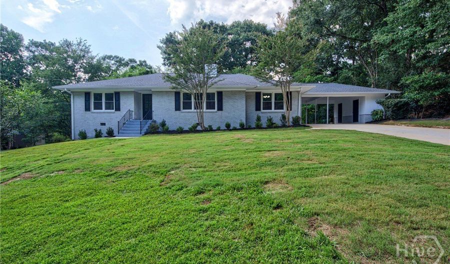 270 Pine Valley Dr, Athens, GA 30606 - 4 Beds, 4 Bath