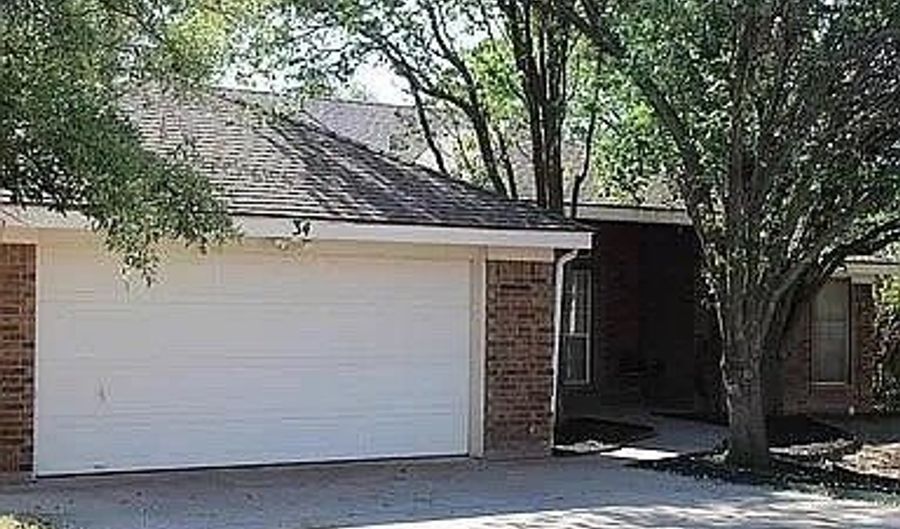 34 High Life Cir, Abilene, TX 79606 - 3 Beds, 2 Bath