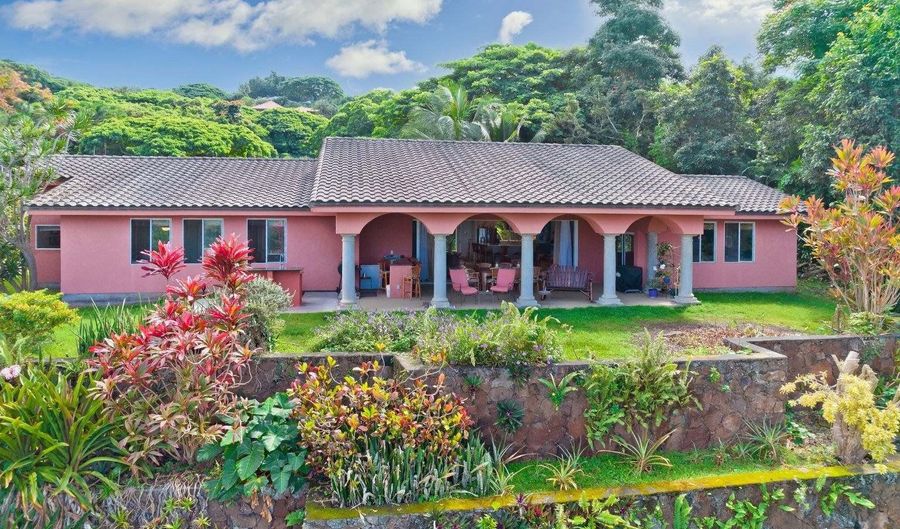 75-638 Makapono Pl, Kailua Kona, HI 96725 - 7 Beds, 7 Bath