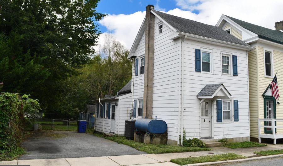 167 W COMMERCE St, Kenton, DE 19955 - 2 Beds, 1 Bath