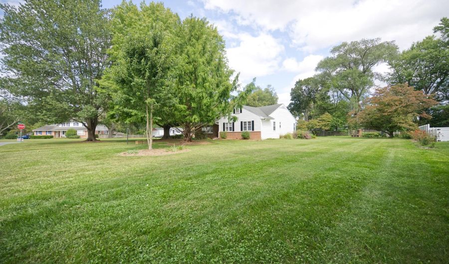 1901 MITTEN St, Dover, DE 19901 - 3 Beds, 2 Bath