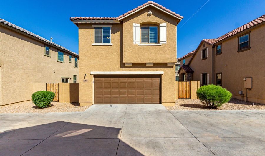 917 E AGUA FRIA Ln, Avondale, AZ 85323 - 3 Beds, 3 Bath