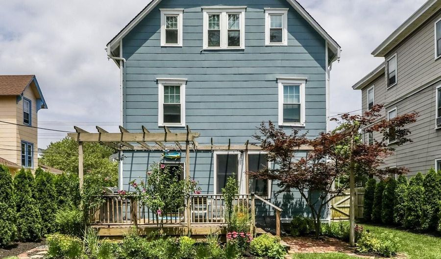 606 7th Ave, Asbury Park, NJ 07712 - 7 Beds, 3 Bath