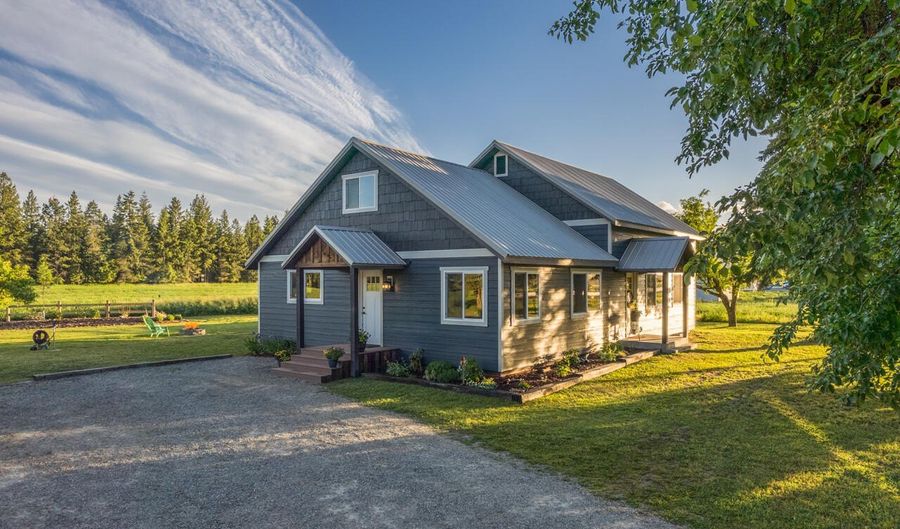 66022 Highway 2, Bonners Ferry, ID 83805 - 4 Beds, 2 Bath