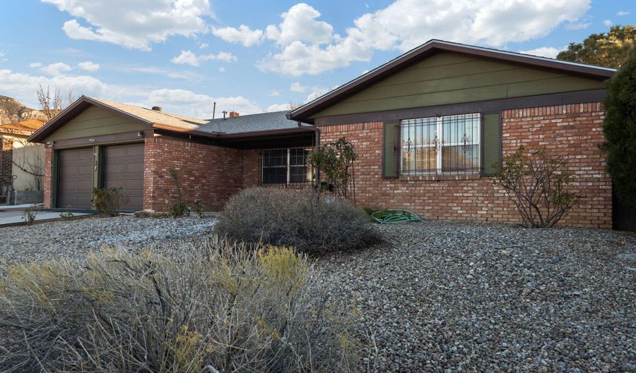 12324 Key W Dr NE, Albuquerque, NM 87111 - 4 Beds, 2 Bath