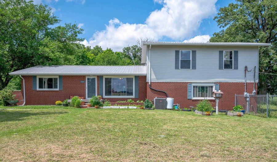 11010 E County Road 500 N, Albany, IN 47320 - 4 Beds, 2 Bath