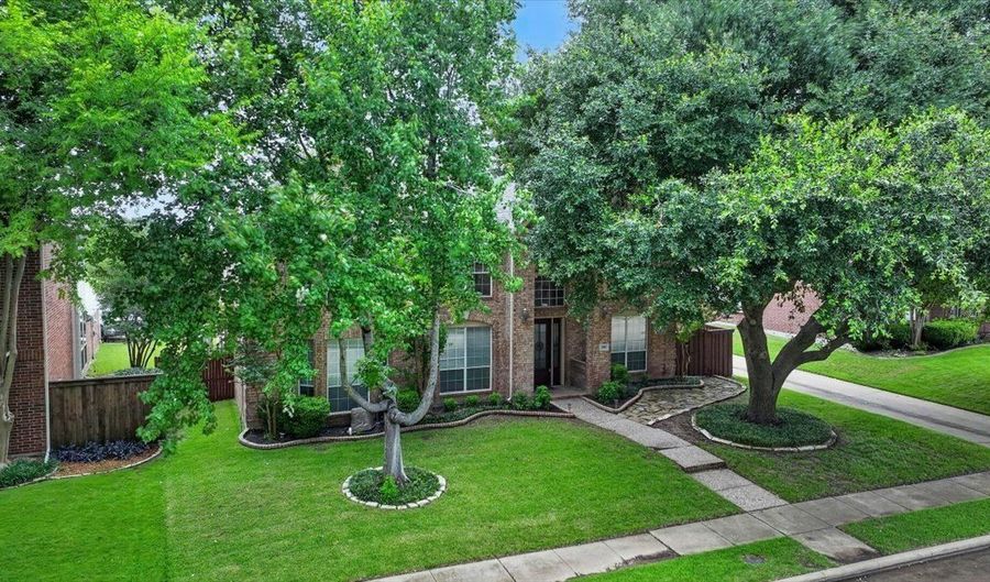 402 Montclair Dr, Allen, TX 75013 - 6 Beds, 4 Bath