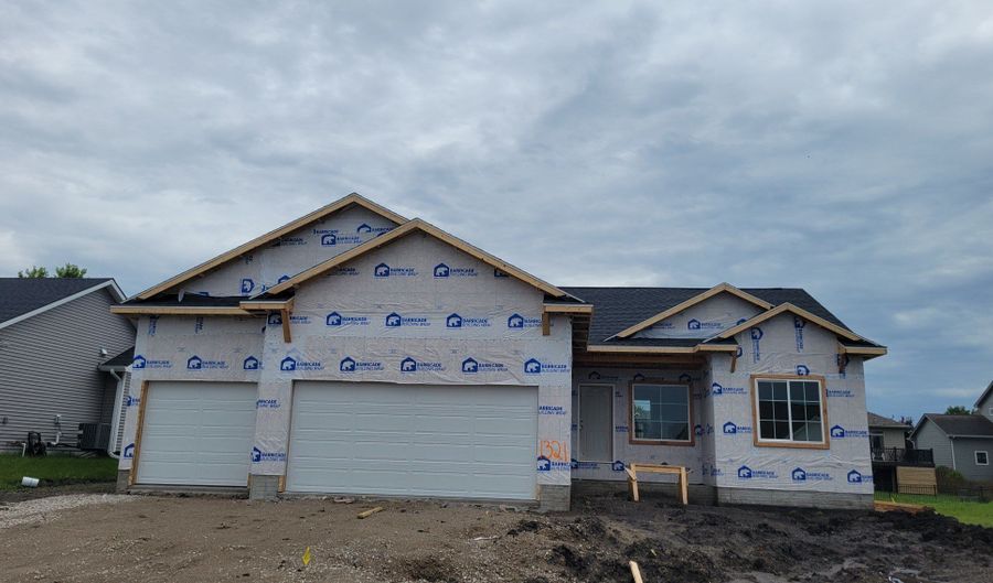 1321 NW 27th St, Ankeny, IA 50023 - 3 Beds, 2 Bath
