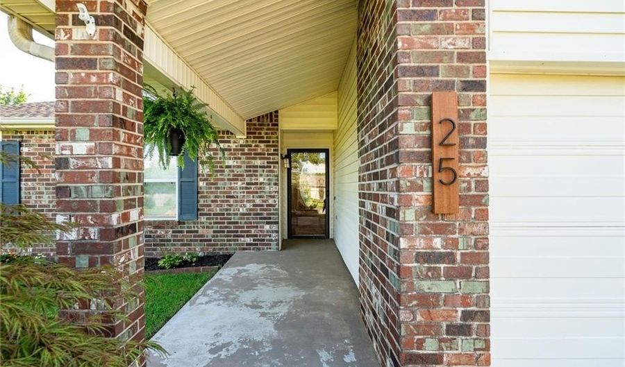 25 Country Dr, Alma, AR 72921 - 3 Beds, 2 Bath