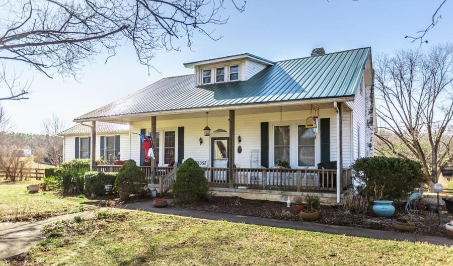 801 Purdum Mill Rd, Appomattox, VA 24522 - 4 Beds, 3 Bath