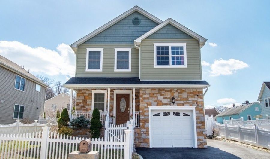 75 White St, Andover, NJ 07801 - 4 Beds, 3 Bath