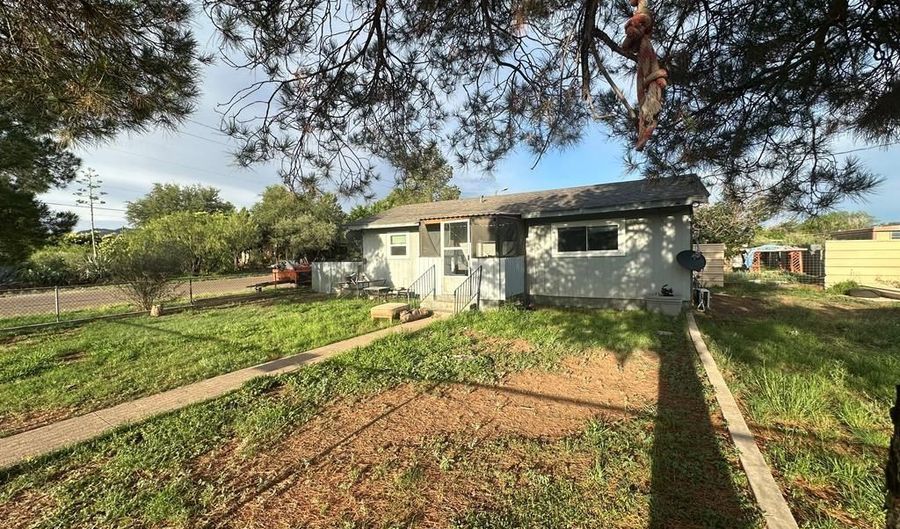 507 S 14th St, Alpine, TX 79830 - 2 Beds, 1 Bath