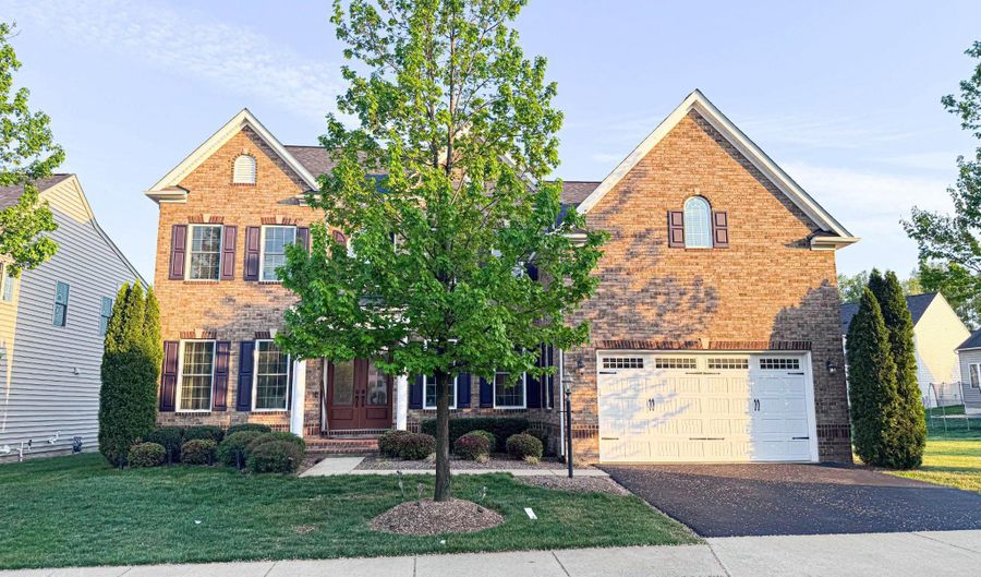 41523 CROSS CANTER Dr, Aldie, VA 20105 - 6 Beds, 6 Bath