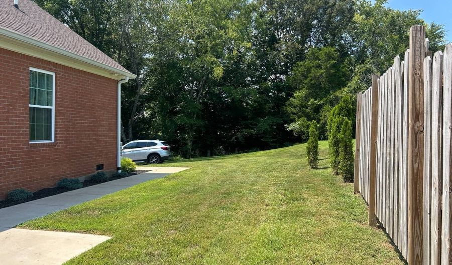 56 Bowling Ln, Alvaton, KY 42122 - 4 Beds, 2 Bath
