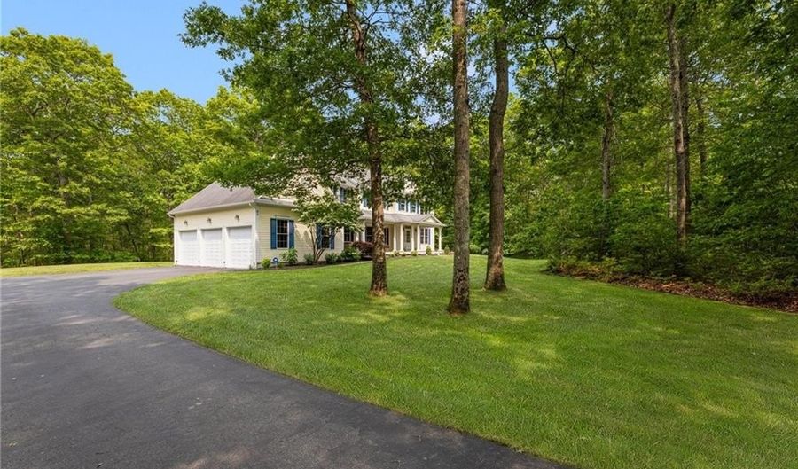 43 Kayla Ricci Way, Exeter, RI 02874 - 4 Beds, 4 Bath