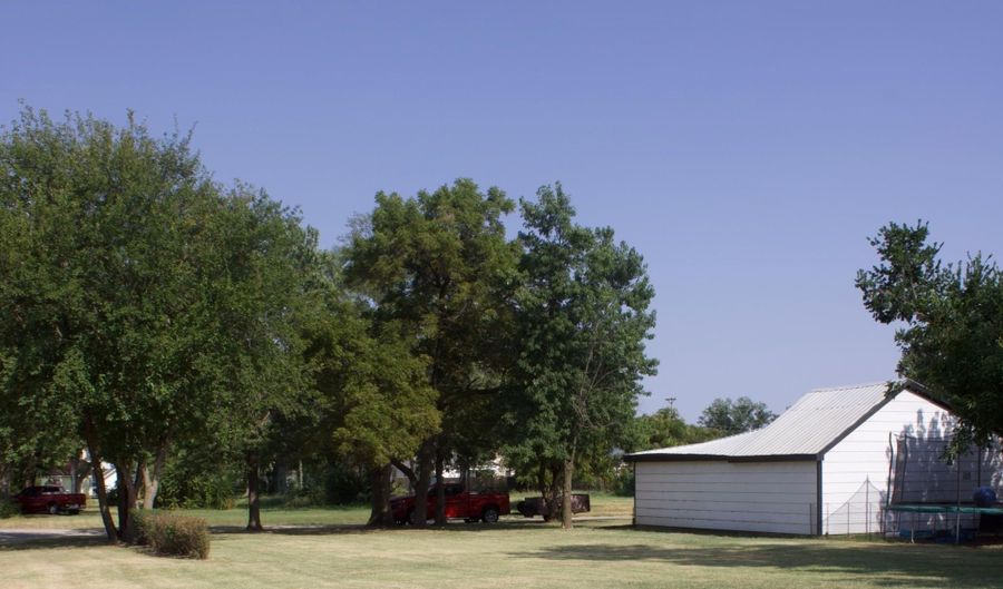 211 N Plum, Argonia, KS 67004 - 3 Beds, 2 Bath