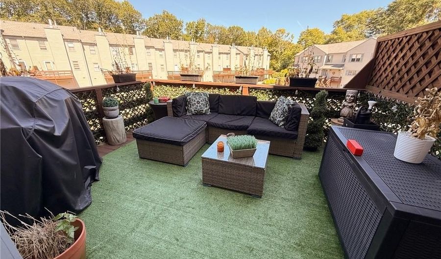 1603 Plainfield Pike E2, Johnston, RI 02919 - 2 Beds, 2 Bath