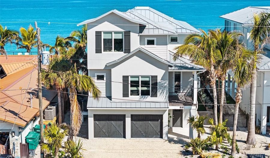 881 N SHORE Dr, Anna Maria, FL 34216 - 7 Beds, 8 Bath