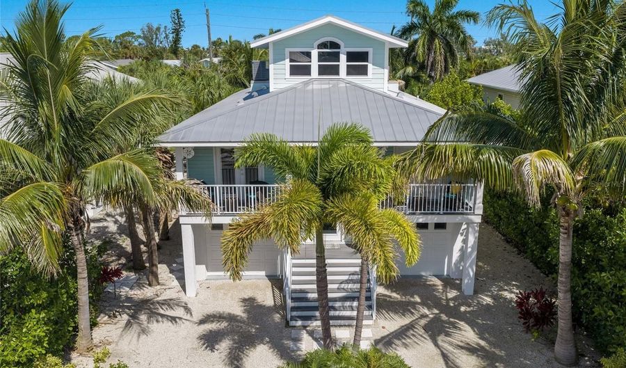 510 MAGNOLIA Ave, Anna Maria, FL 34216 - 4 Beds, 3 Bath