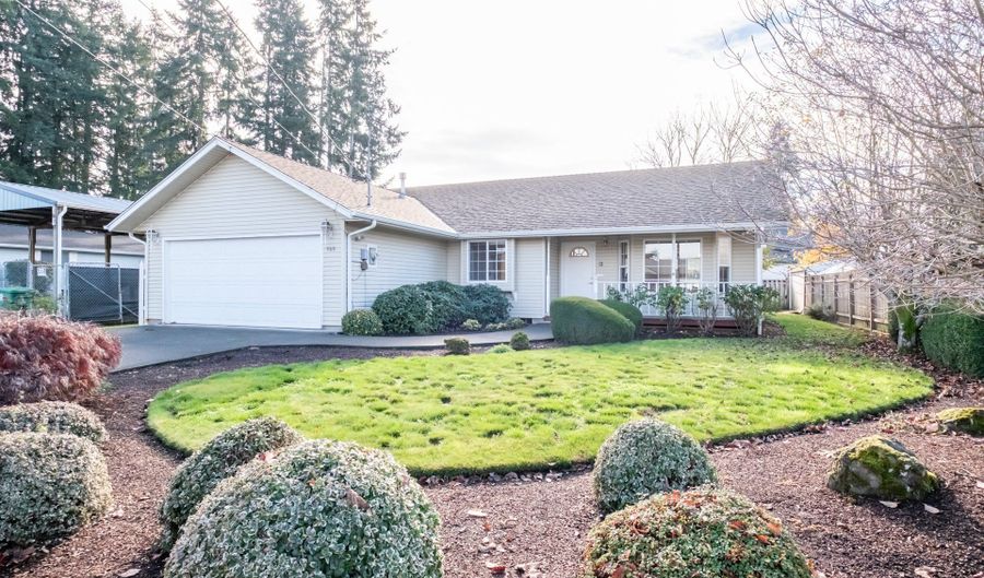 980 CLEVELAND St, Aumsville, OR 97325 - 3 Beds, 2 Bath