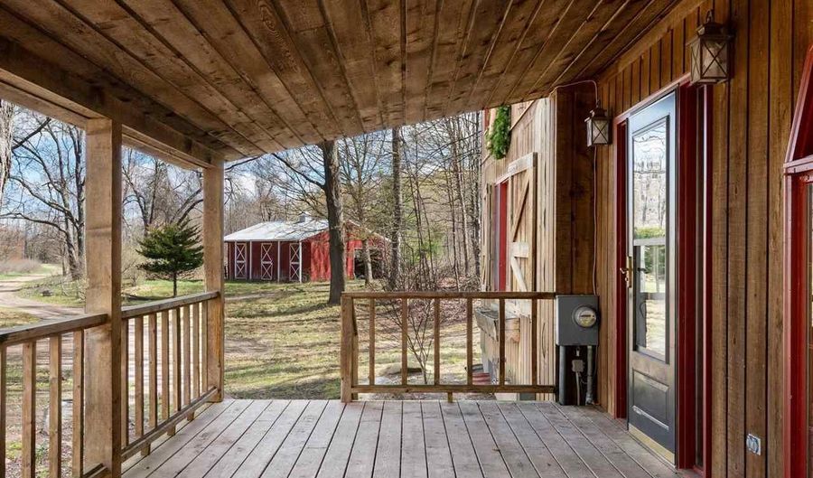 8262 Hilltop, Alanson, MI 49706 - 4 Beds, 2 Bath