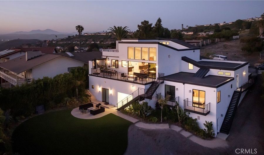 152 El Levante, San Clemente, CA 92672 - 5 Beds, 7 Bath