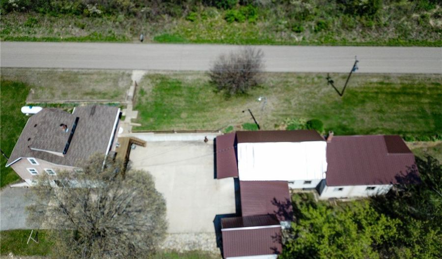 S2232 State Road 35 Highway, Alma, WI 54610 - 3 Beds, 1 Bath