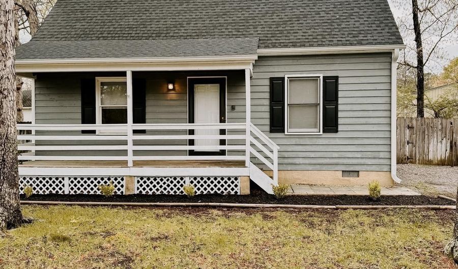 6 COURTSIDE Ln, Ashland, VA 23005 - 3 Beds, 2 Bath
