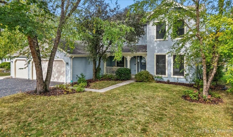 1820 Crofton Dr, Algonquin, IL 60102 - 4 Beds, 3 Bath