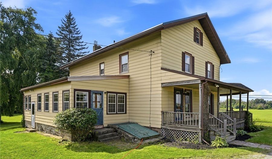 14060 Maple St, Albion, NY 14411 - 4 Beds, 3 Bath