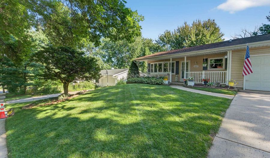 6809 Pilgrim Rd, Madison, WI 53711 - 3 Beds, 2 Bath