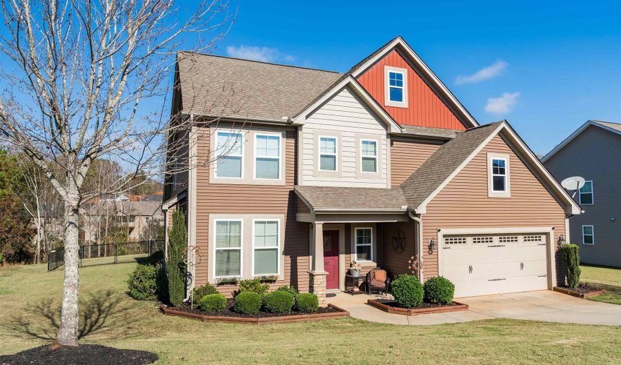 267 Castleton Cir, Boiling Springs, SC 29316 - 3 Beds, 3 Bath