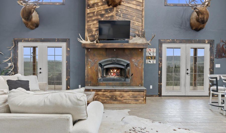 118 UPPER PICNIC RIDGE Rd, Bondurant, WY 82922 - 3 Beds, 2 Bath