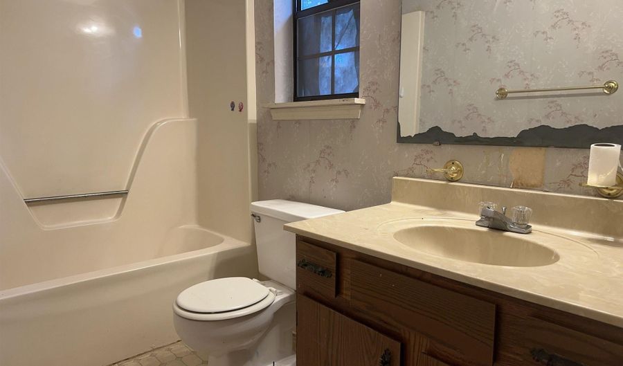 3622 Lincoln Ave, Alexander, AR 72022 - 2 Beds, 2 Bath