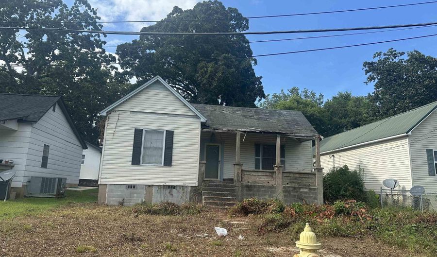 4 HIGH St, Anniston, AL 36201 - 2 Beds, 1 Bath
