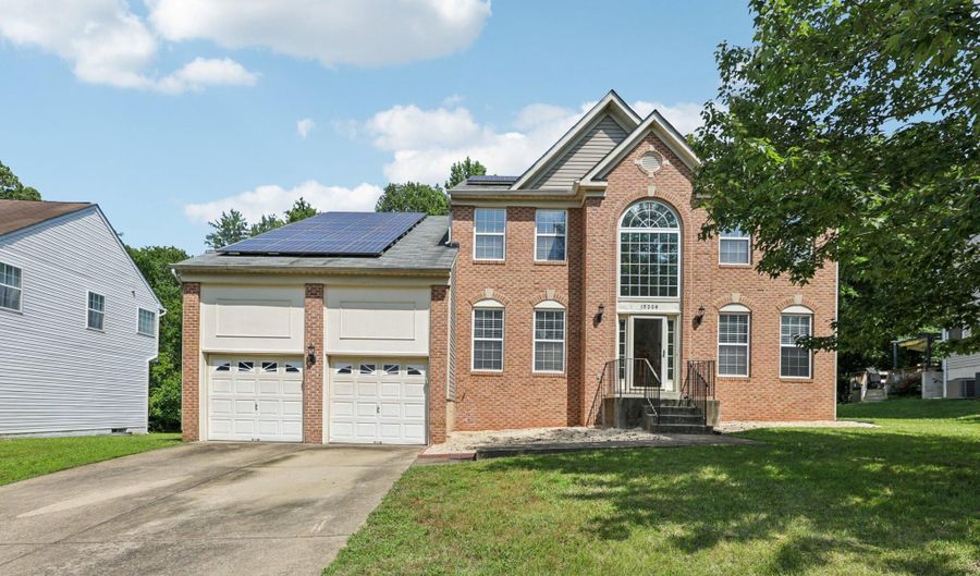 15206 DERBYSHIRE Way, Accokeek, MD 20607 - 4 Beds, 4 Bath