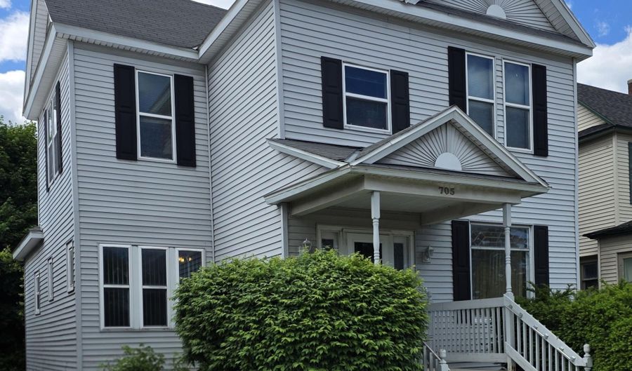 705 N Second Ave, Alpena, MI 49707 - 2 Beds, 2 Bath