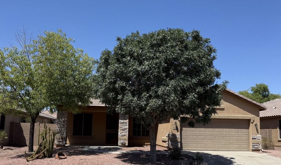 11318 W MONTE VISTA Rd, Avondale, AZ 85392 - 4 Beds, 2 Bath