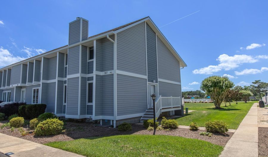 317 W 3RD St 17, Bethany Beach, DE 19930 - 4 Beds, 3 Bath