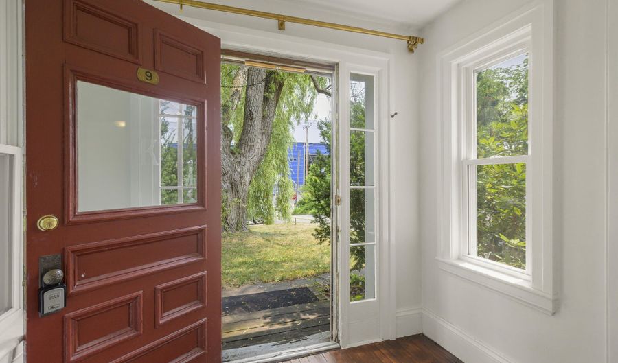 9 Pleasant St, Bath, ME 04530 - 4 Beds, 3 Bath