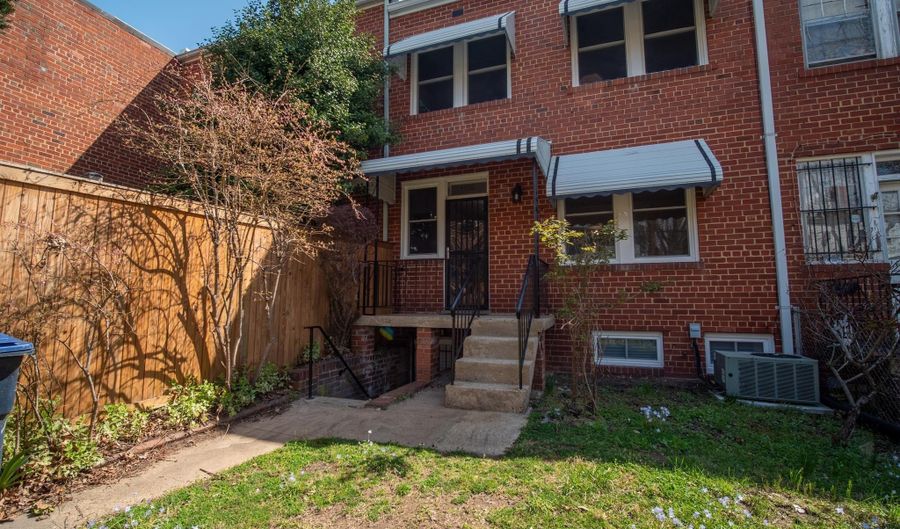 4106 10TH St NE, Washington, DC 20017 - 3 Beds, 2 Bath
