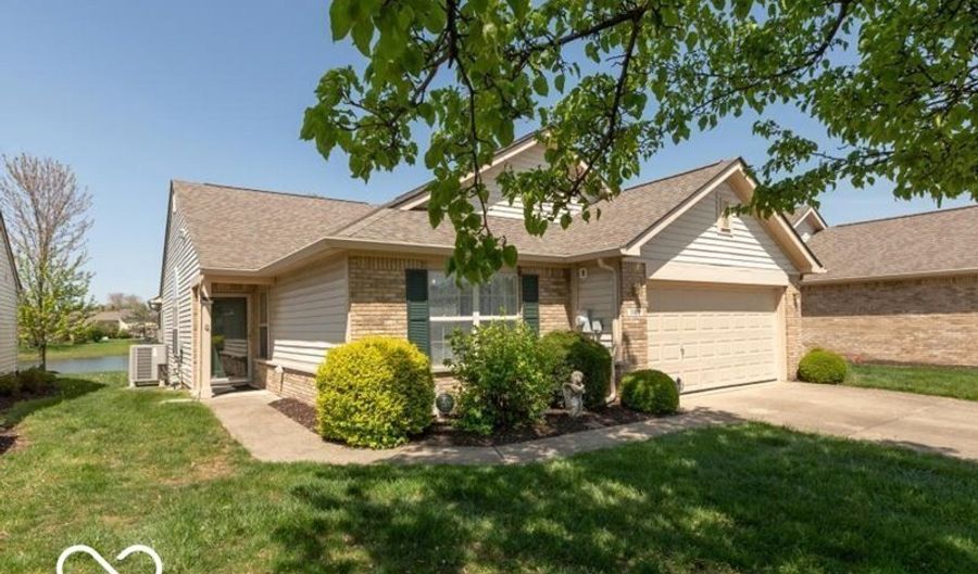 1108 Nanwich Ct, Indianapolis, IN 46217 - 2 Beds, 2 Bath