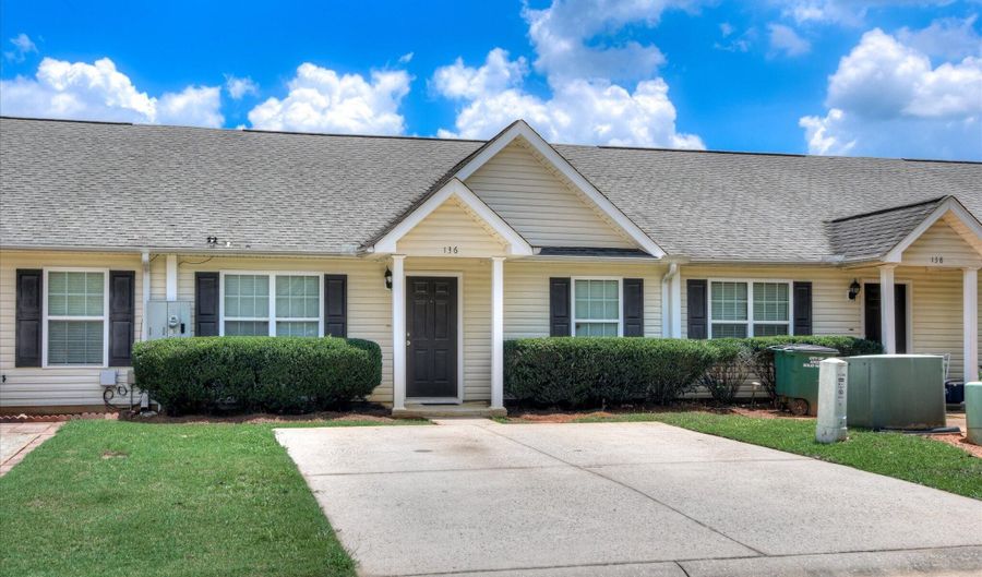 136 Photinia Dr, Aiken, SC 29803 - 2 Beds, 2 Bath
