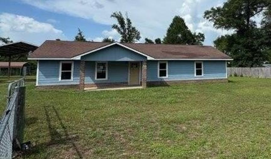 23514 NW Black Bottom Rd, Altha, FL 32421 - 3 Beds, 2 Bath