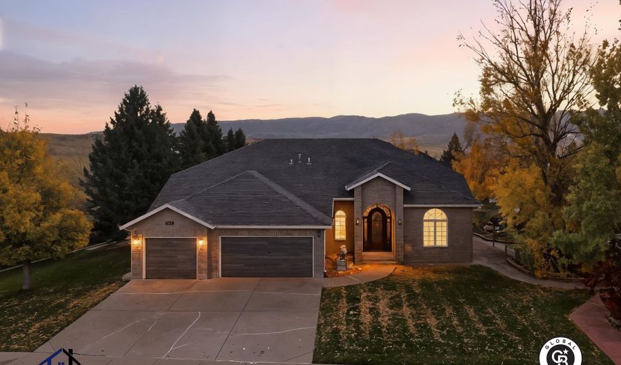 5309 E 22nd St, Casper, WY 82609 - 6 Beds, 3 Bath