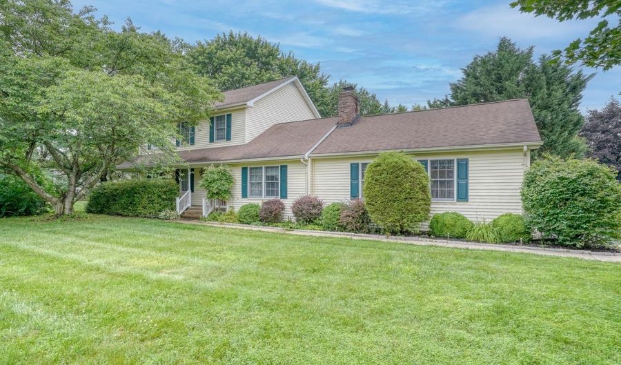 126 SPRINGFIELD Way, Dover, DE 19904 - 4 Beds, 3 Bath
