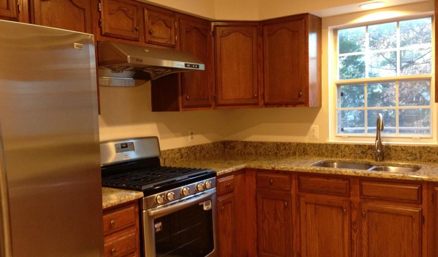 7048 GATTON Sq, Alexandria, VA 22315 - 3 Beds, 4 Bath