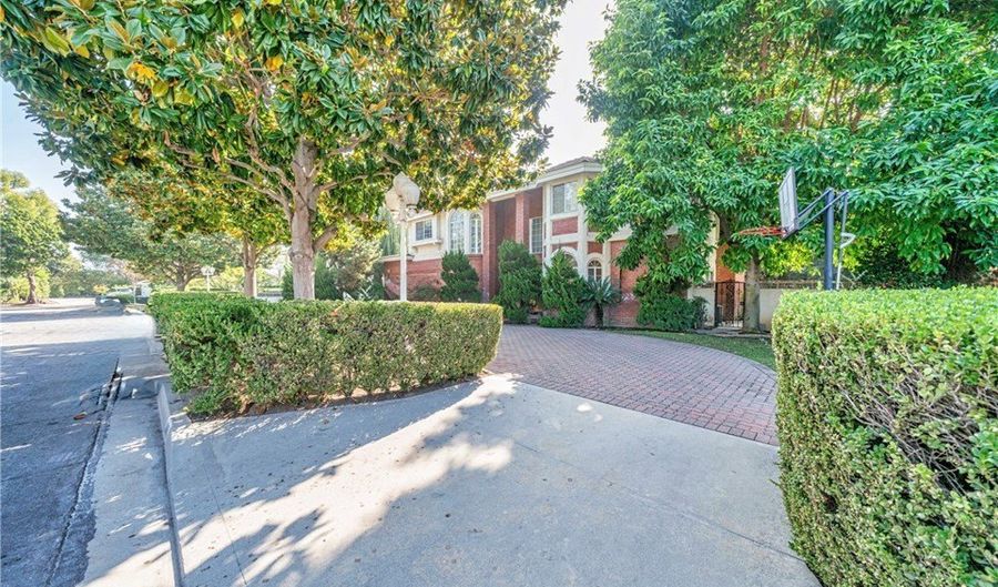 188 W Arthur Ave, Arcadia, CA 91007 - 5 Beds, 4 Bath