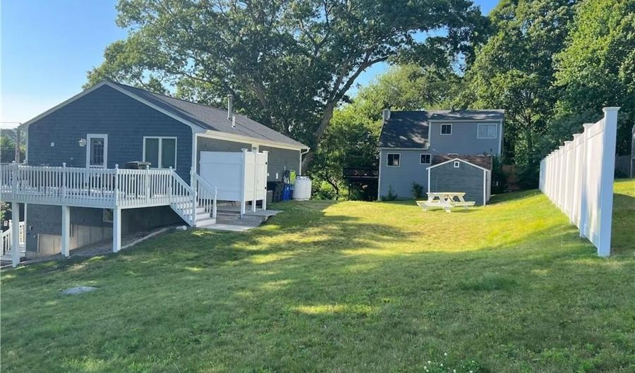 57 Saybrook Ave, Narragansett, RI 02882 - 4 Beds, 2 Bath