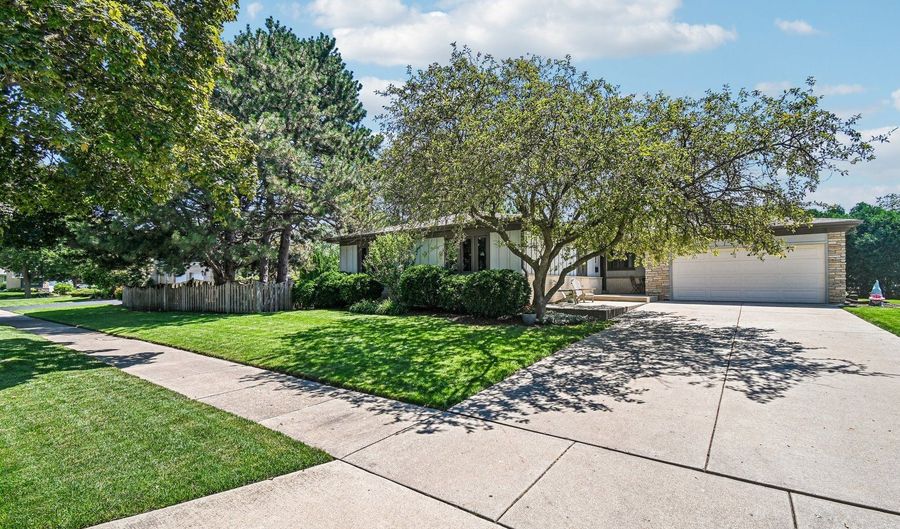 815 S Salem Ave, Arlington Heights, IL 60005 - 3 Beds, 2 Bath